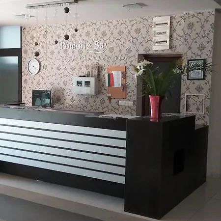 Апартаменти В Поморие Комплекс На Първа Линия Плаж Apartamento *